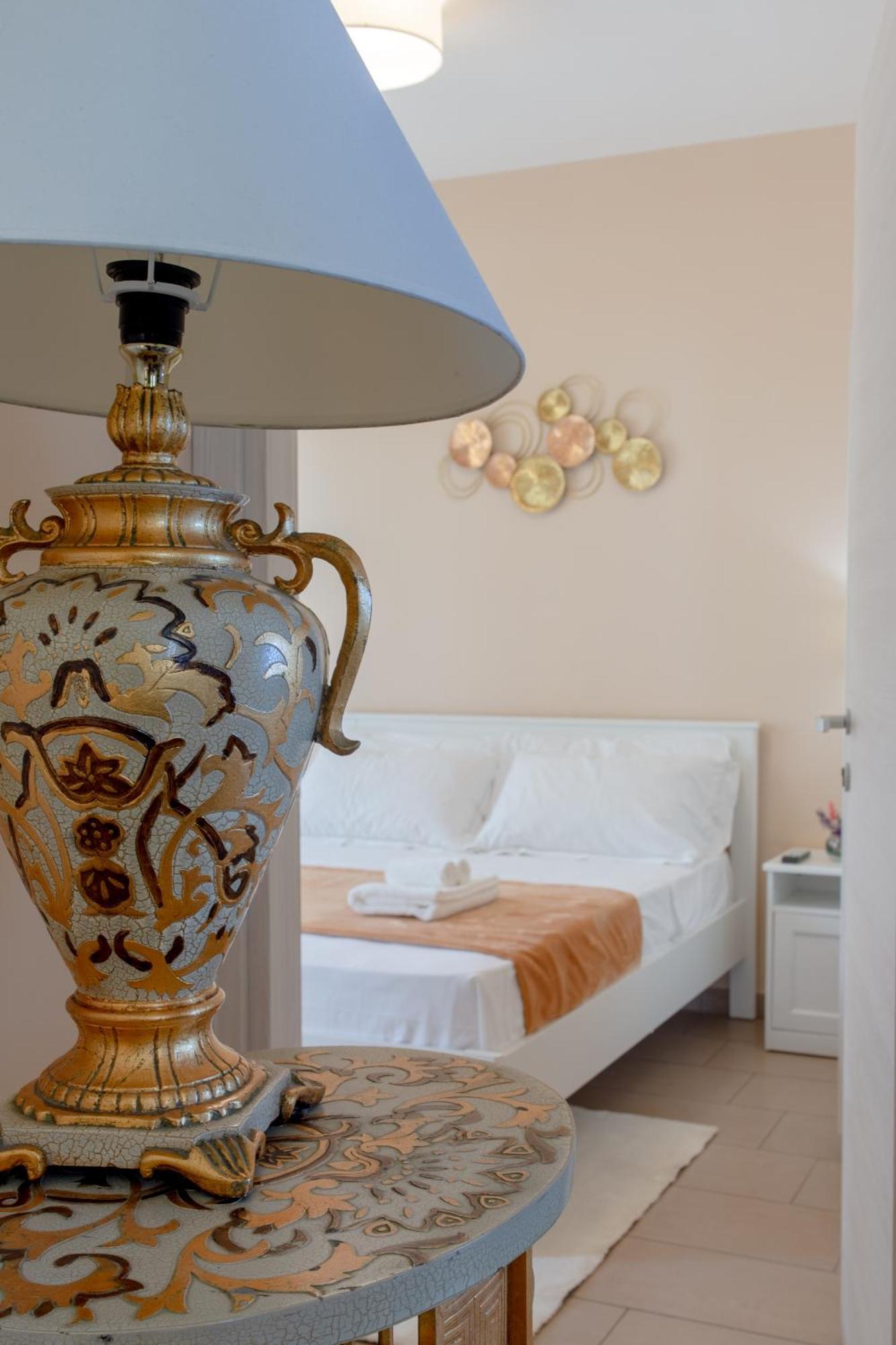 L'Affaccio Rooms - Lungomare Gallipoli Esterno foto